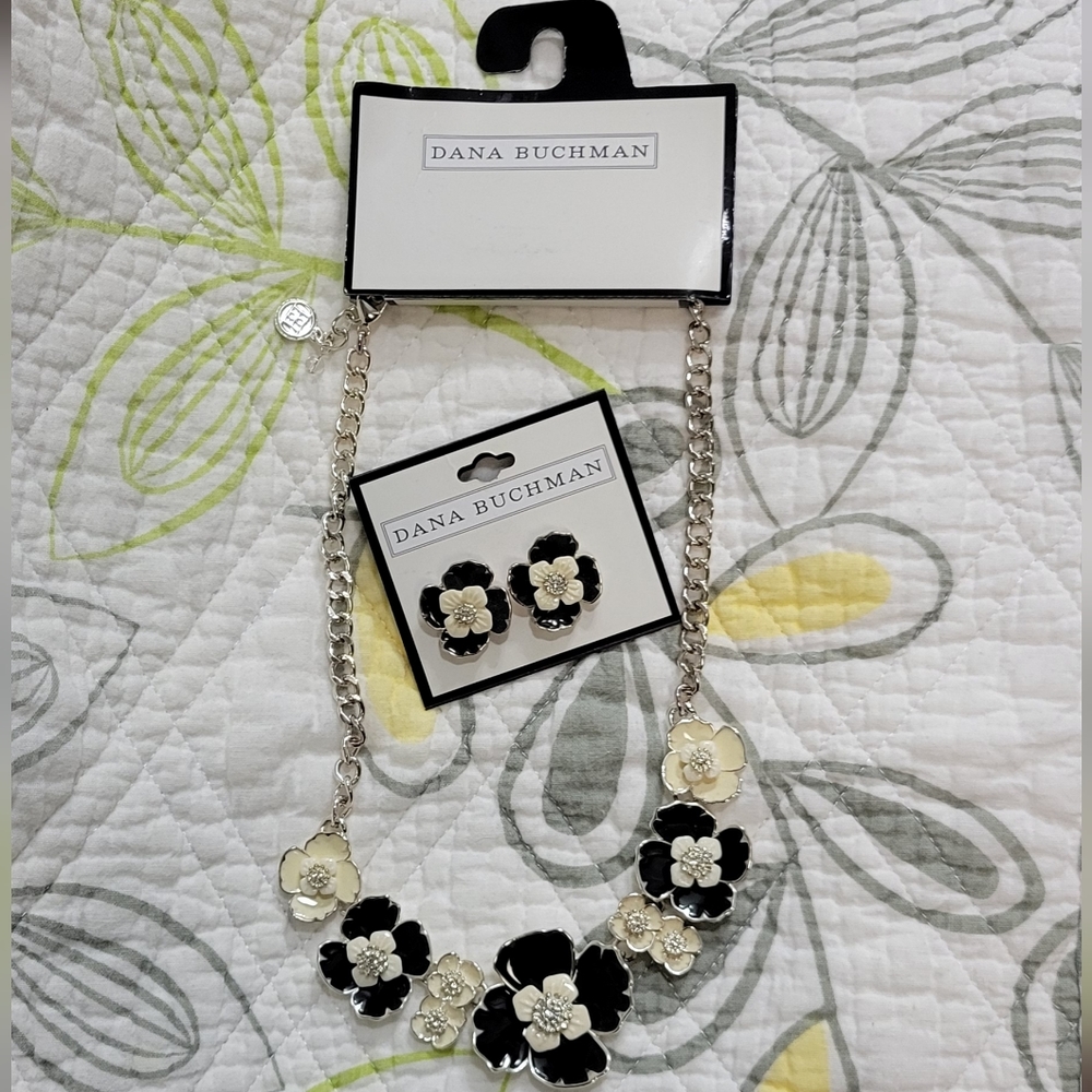 NWT DANA BUCHMAN ENAMEL NECKLACE AND EARRINGS